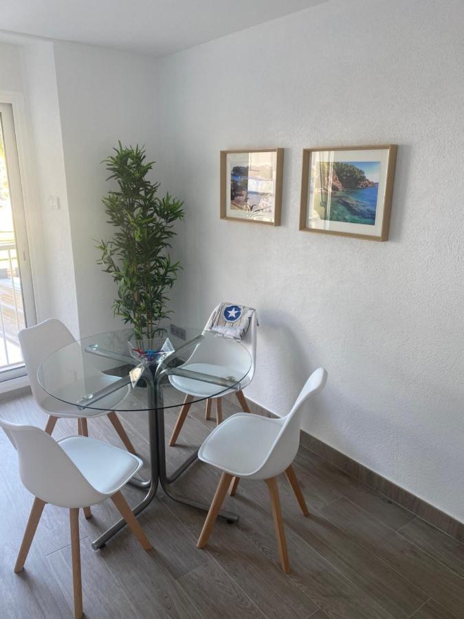 Loft Amb Vistes Al Mar By Apartaments La Catifa Palamos Bagian luar foto