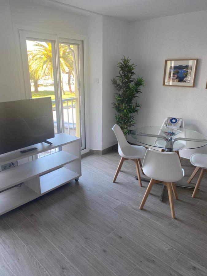 Loft Amb Vistes Al Mar By Apartaments La Catifa Palamos Bagian luar foto