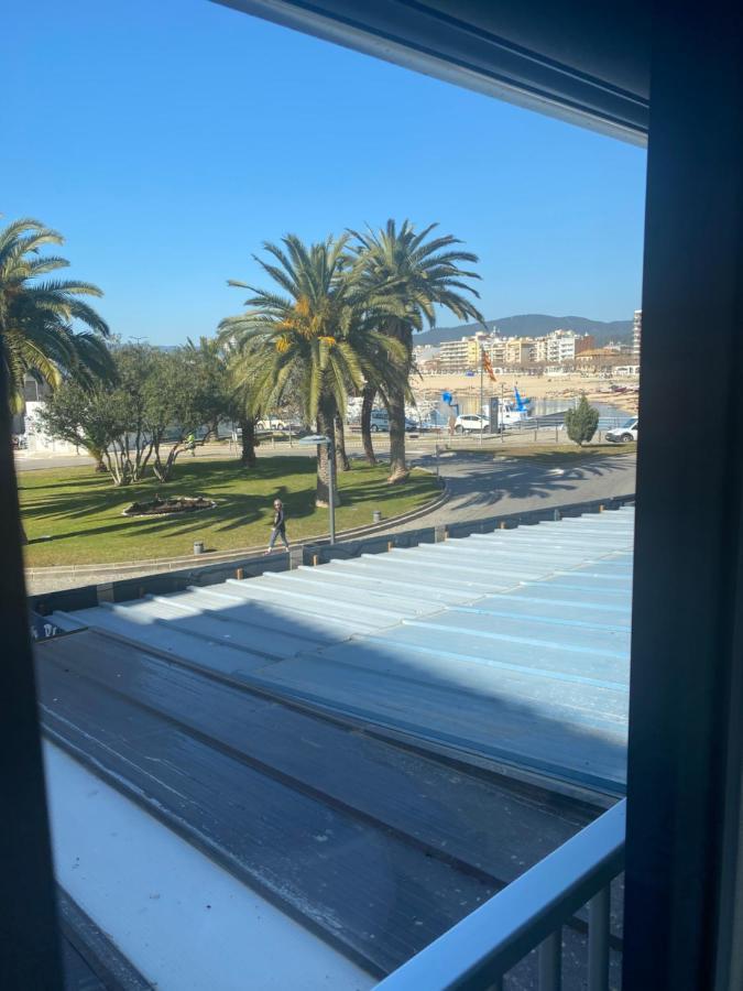 Loft Amb Vistes Al Mar By Apartaments La Catifa Palamos Bagian luar foto